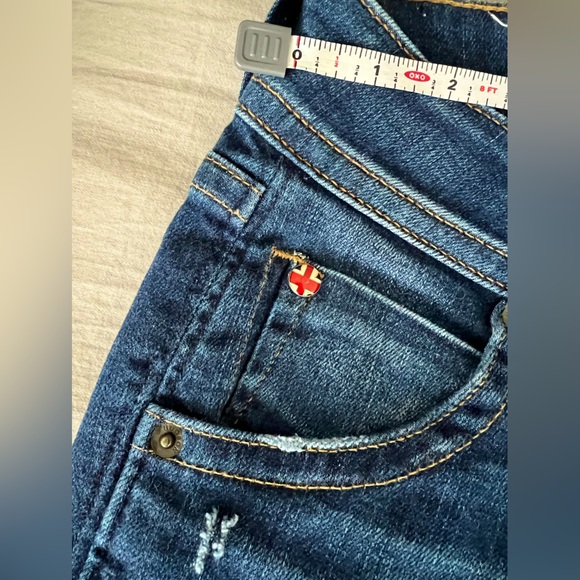 Hudson Jeans Palerme Knee Cuffed Jean Shorts - Picture 12 of 16